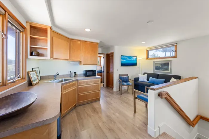 Second floor living room suite