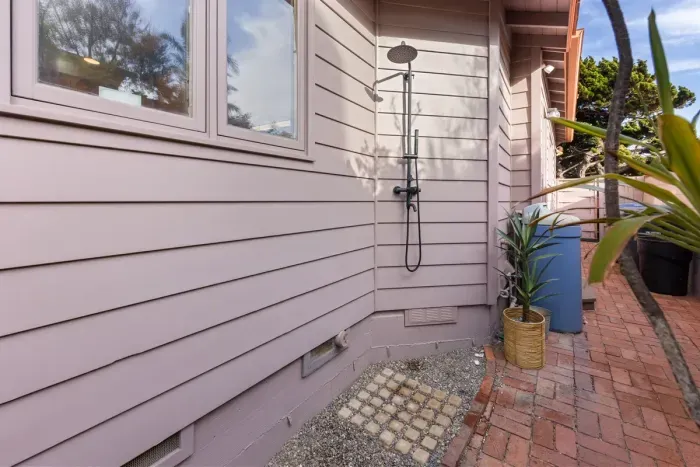 Outdoor shower