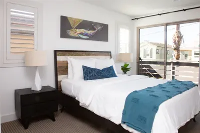 Guest Bedroom (2) with patio