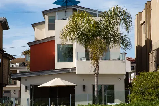Modern 3 story home