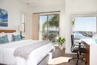 Ocean Views - Primary - King Bed