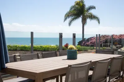 Outdoor dining seats 10 :)
