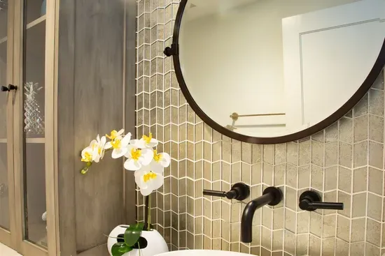 Powder bath off Kitchen