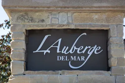 Perch over Powerhouse Park - L'Auberge - image 33 of 41