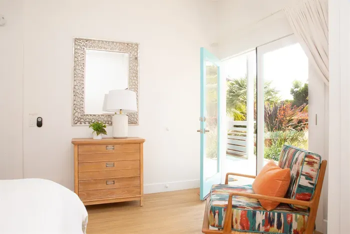 Bright and cheery!