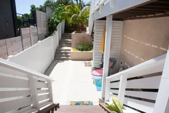 Private stairs to outdoor area