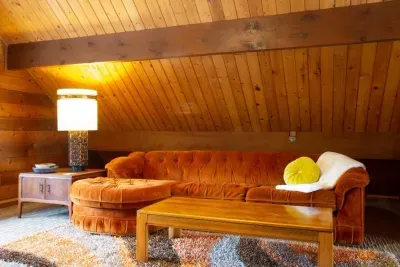 Upper loft living area
