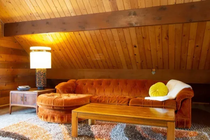 Upper loft living area