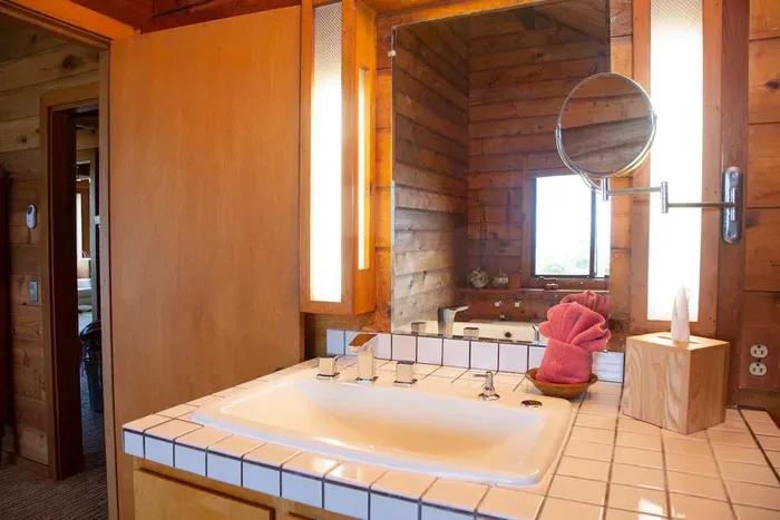 En suite bathroom