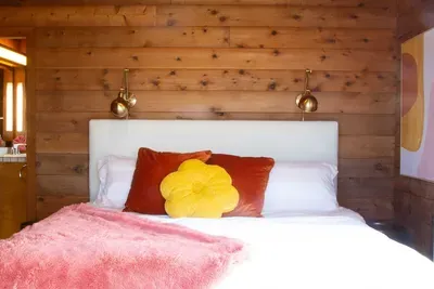 King Bed