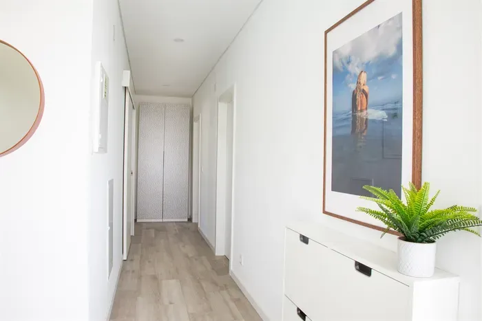 Hallway to guest bedroom