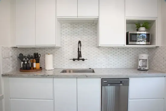 Fully Stocked Kitchen