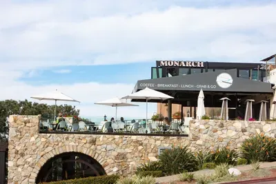 Del Mar Plaza - Shopping and Dining
