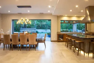 Outdoor / Indoor Feel