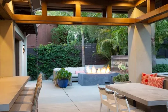 Indoor outdoor living