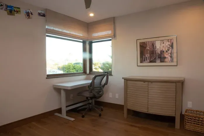 Work Desk