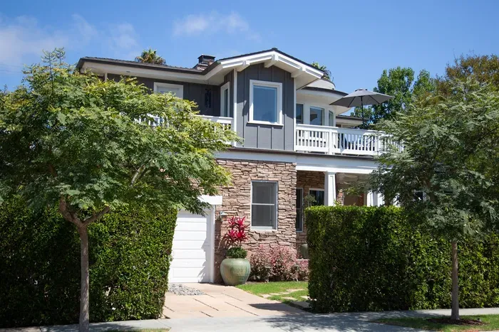 This charming Cottage is a half a block from the beach