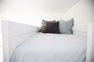 twin bunkbed