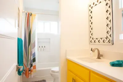 Top floor second bath