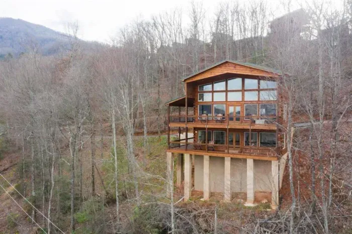 3634BuckeyeKnobWay_RoyalTreehouse - image 43 of 47