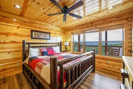 Starr Ridge Lodge