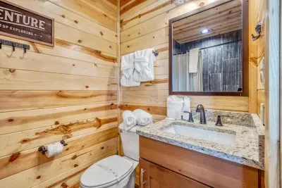 Starr Ridge Lodge - image 36 of 49