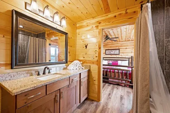 Starr Ridge Lodge