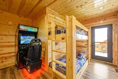 Starr Ridge Lodge - image 40 of 49
