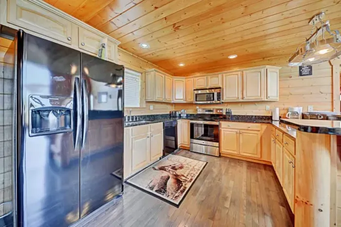 Brand new fridge and spacious kitchen