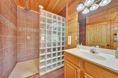 Nice updated tile walk-in showers