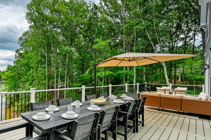 LUXE Lake Anna Lakefront, Sleeps 24, 6 Suites, Theater, BoatDock - image 143 of 160