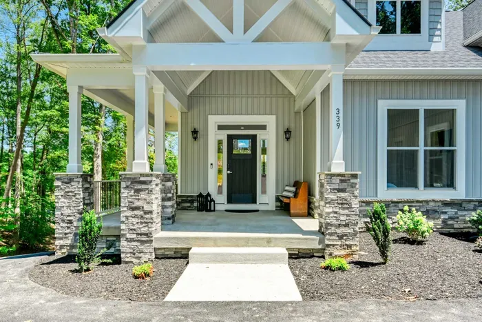 LUXE Lake Anna Lakefront, Sleeps 24, 6 Suites, Theater, BoatDock - image 118 of 160