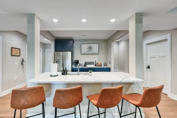 LUXE Lake Anna Lakefront, Sleeps 24, 6 Suites, Theater, BoatDock - image 84 of 160