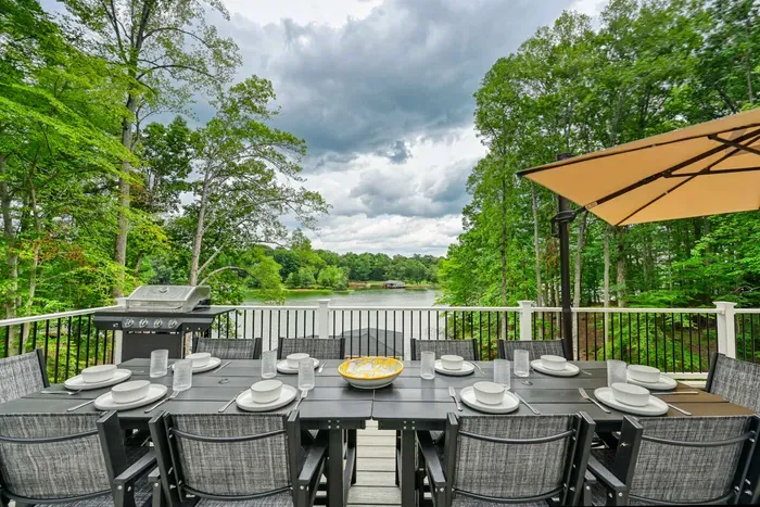 LUXE Lake Anna Lakefront, Sleeps 24, 6 Suites, Theater, BoatDock - image 144 of 160