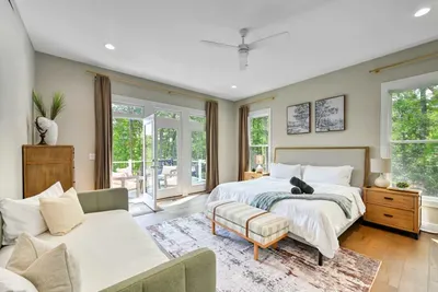LUXE Lake Anna Lakefront, Sleeps 24, 6 Suites, Theater, BoatDock - image 140 of 160