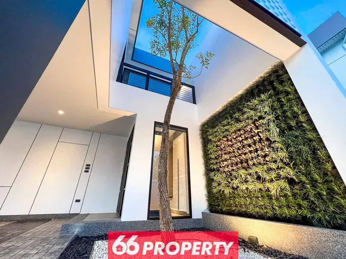 Modern Villa in Green Community. Minutes from Shopping/Airport - image 5 of 56