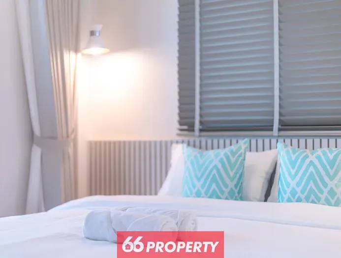 Modern Home /w Pool in Local Quiet Neighborhood - image 4 of 100