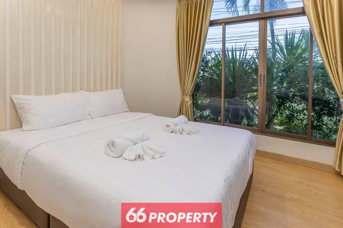 Family Style Pool Villa with Easy Access to Highway. Get Anywhere Quick.  - image 2 of 85