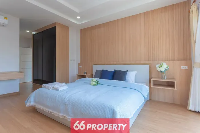 Modern Villa near Nimman. Quiet Neighborhood. - image 2 of 93