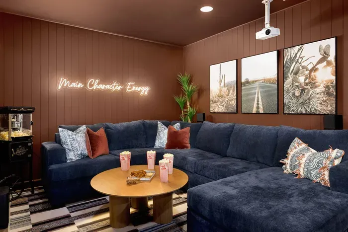4k projector with 100-inch screen + popcorn machine!