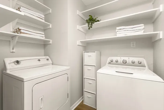 washer & dryer