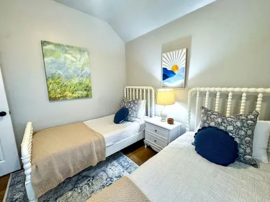 Grandview Farmhouse in the heart of Stillwater