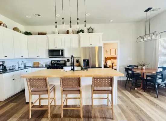 Grandview Farmhouse in the heart of Stillwater