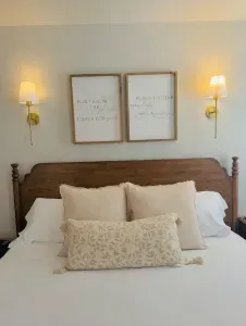 Grandview Farmhouse in the heart of Stillwater - image 20 of 50