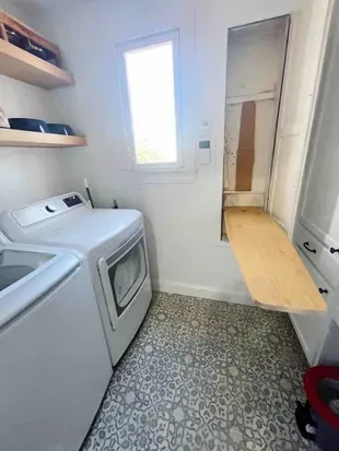 Charming Cottage Near Downtown | 1 Mile to Silos- Pet Friendly