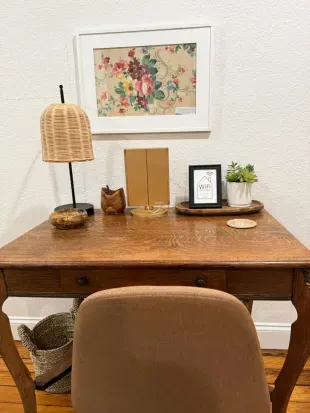 Charming Cottage Near Downtown | 1 Mile to Silos- Pet Friendly