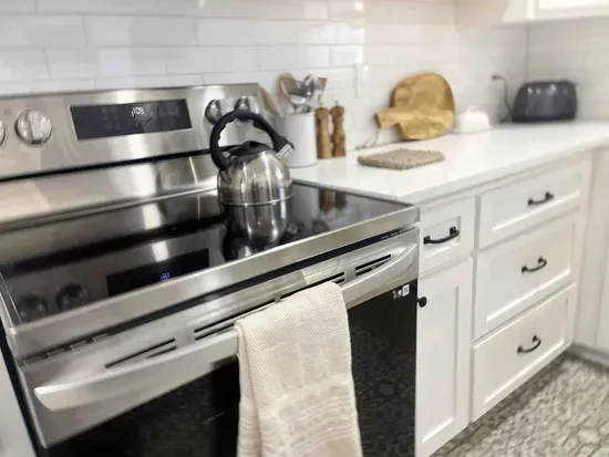Charming Cottage Near Downtown | 1 Mile to Silos- Pet Friendly