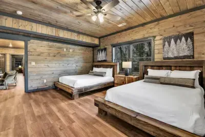 Bedroom with Two Queen Beds