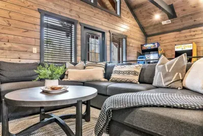 Upstairs Living Area