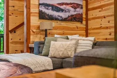 Comfortable Seating and Modern Decor